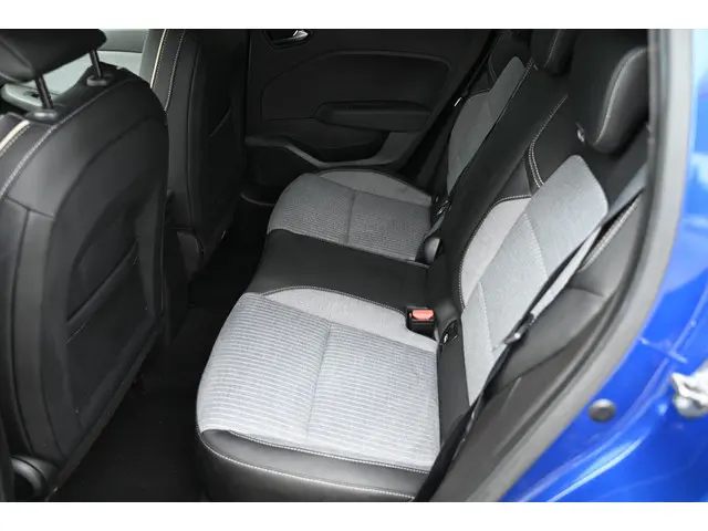 Renault Clio 1.0 TCe 90 GPF techno 2024 Benzine 15