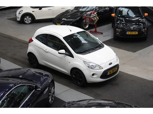 Ford Ka 1.2 Champions Edition start/stop 2012 Benzine 15