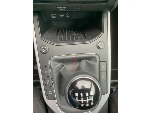 SEAT Arona 1.0 TSI FR Line Business Intense 2019 Benzine 22