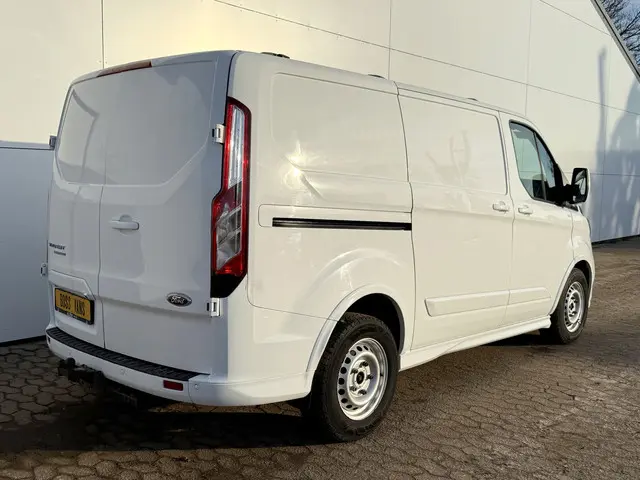 Ford Transit Custom 3