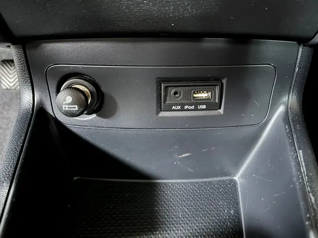 Hyundai i20 1.2i i-Deal 2014 Benzine 18