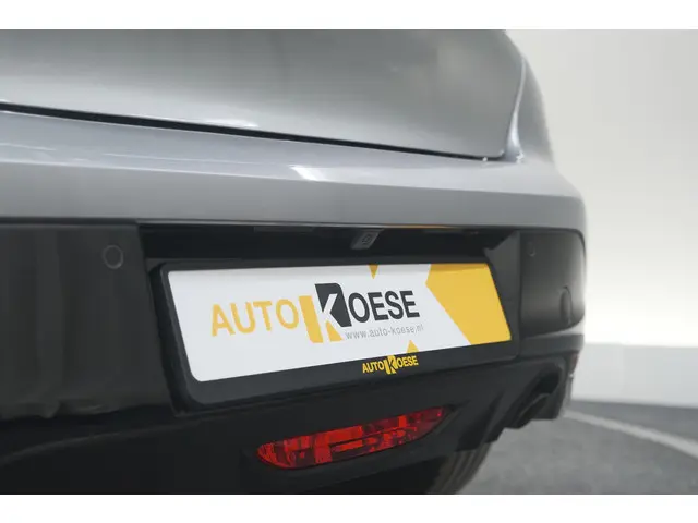 Peugeot 208 PureTech 100 Allure 2022 Benzine 23