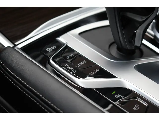 BMW 7 Serie M760Li xDrive 2019 Benzine 100