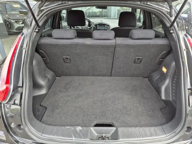 Nissan Juke 1.6 Connect Edition 2015 Benzine 9