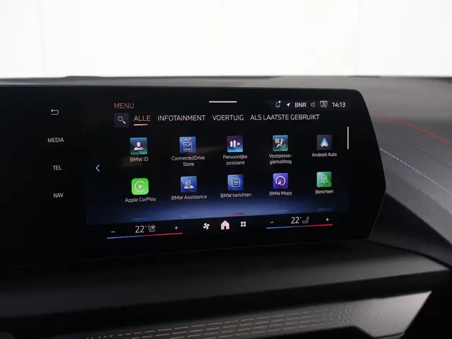 BMW 1 Serie 120 2025 Benzine 23