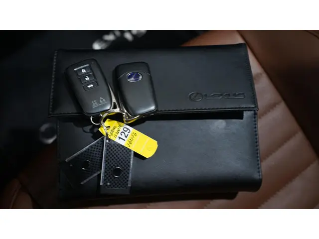 Lexus IS 300h Hybrid 2020 Hybride Benzine 44