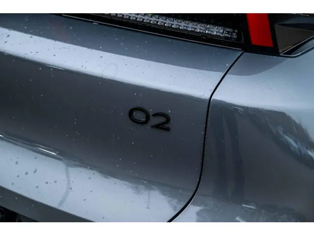 Lynk & Co 02 More 66 kWh 2026 Elektrisch 33