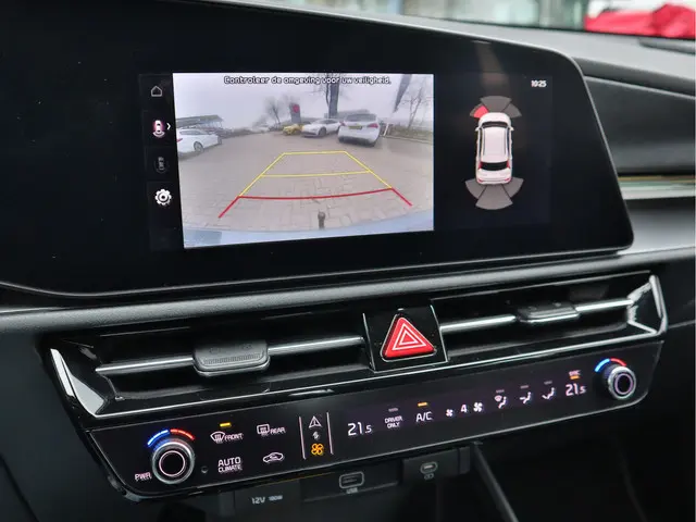 Kia Niro EV DynamicLine 64.8 kWh 2023 Elektrisch 15