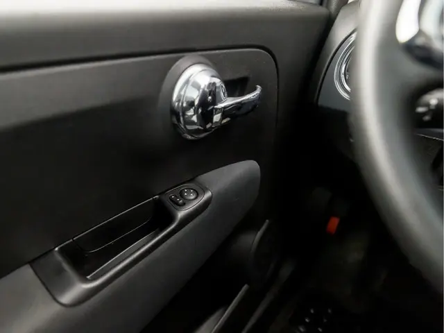 Fiat 500 0.9 TwinAir Turbo Lounge 2019 Benzine 22