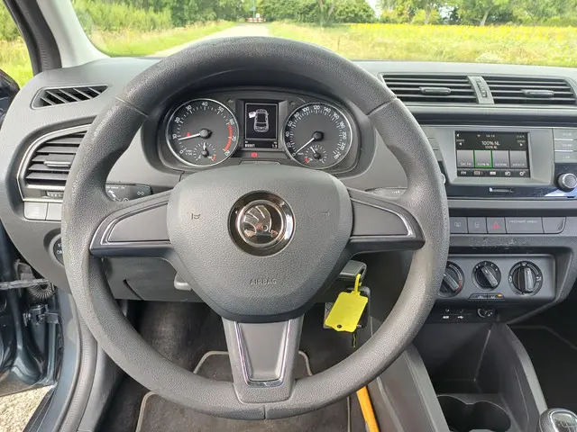 Škoda Fabia 1.2 TSI Ambition 2015 Benzine 30