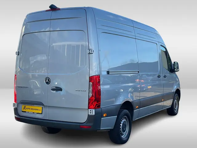 Mercedes-Benz Sprinter 315 1.9 CDI L2H2 RWD 2024 Diesel 2