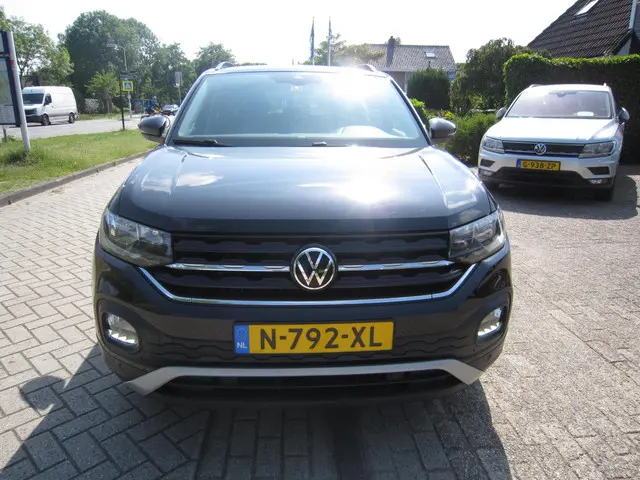 Volkswagen T-Cross 2