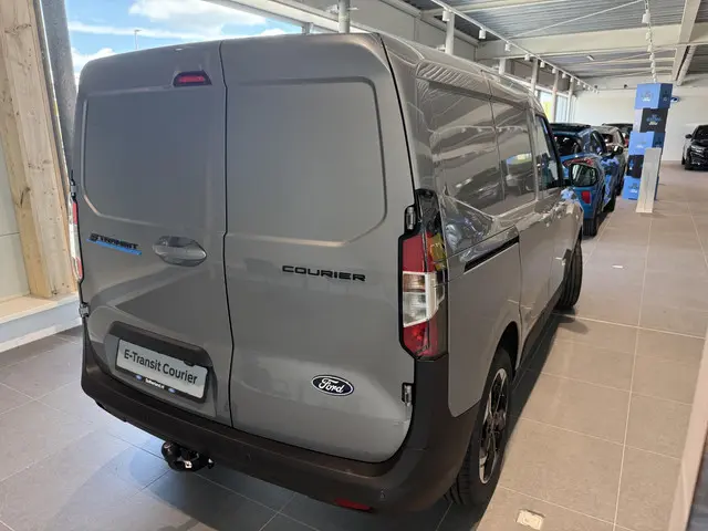 Ford E-Transit Courier Limited 44 kWh 2026 Elektrisch 7