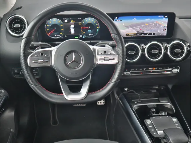Mercedes-Benz GLA 250 e AMG Line 2021 Hybride Benzine 20