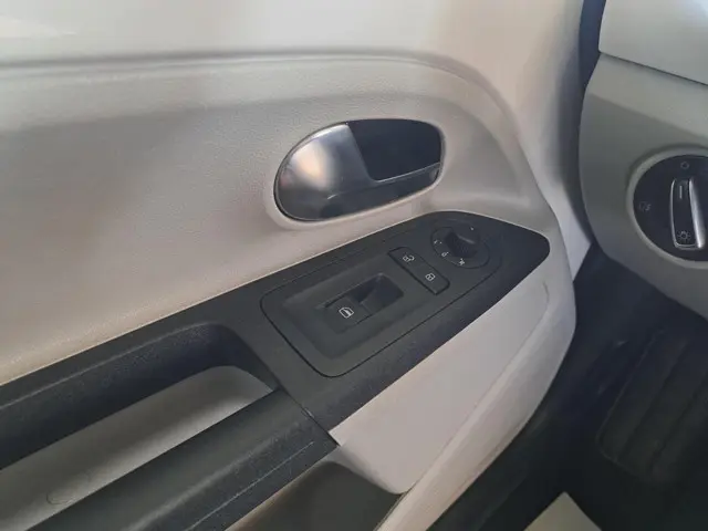 SEAT Mii 1.0 Style Chic 2013 Benzine 16