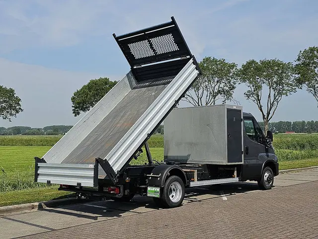 Iveco Daily 35C18 2023 Diesel 3