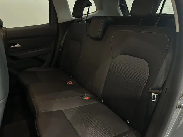 Dacia Duster 1.3 TCe 150 EDC Extreme 2023 Benzine 8