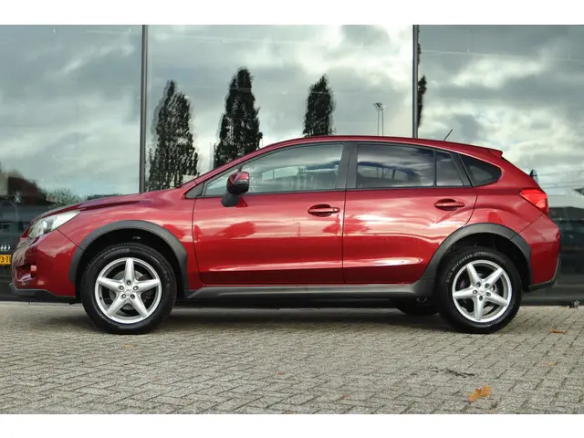 Subaru XV 2.0I LUXURY PLUS AWD AUT. 2012 Benzine 10
