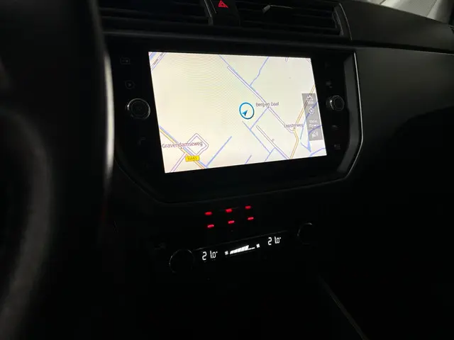 SEAT Arona 1.0 TSI Style Business Intense 2019 Benzine 8