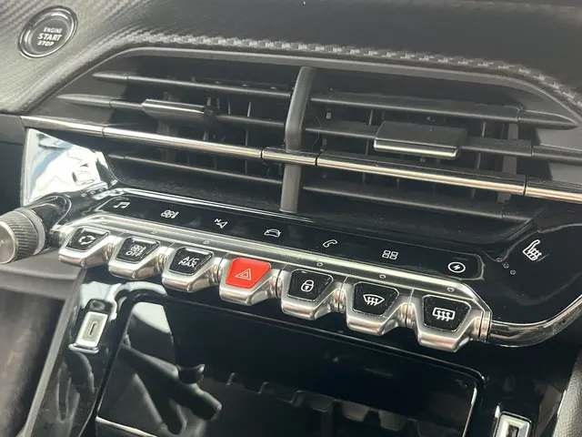 Peugeot e-2008 EV GT Pack 50 kWh 2022 Elektrisch 19