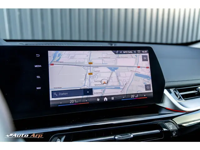 BMW X1 xDrive30e 2024 Hybride Benzine 15