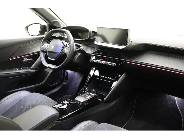 Peugeot 208 1.2 PureTech GT Pack 2022 Benzine 3