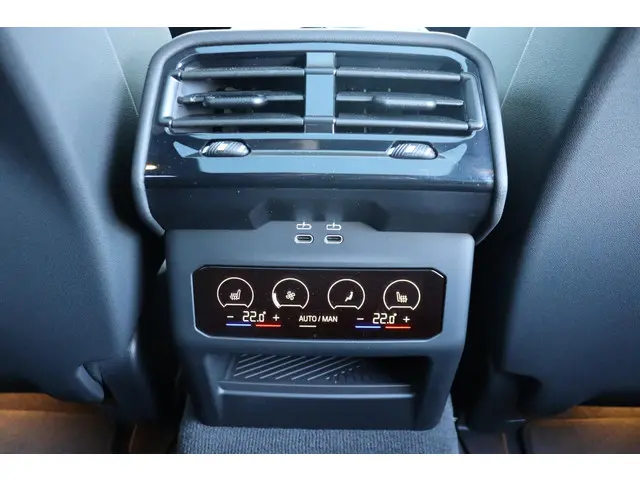 BMW i5 M60 xDrive 84 kWh 2024 Elektrisch 17