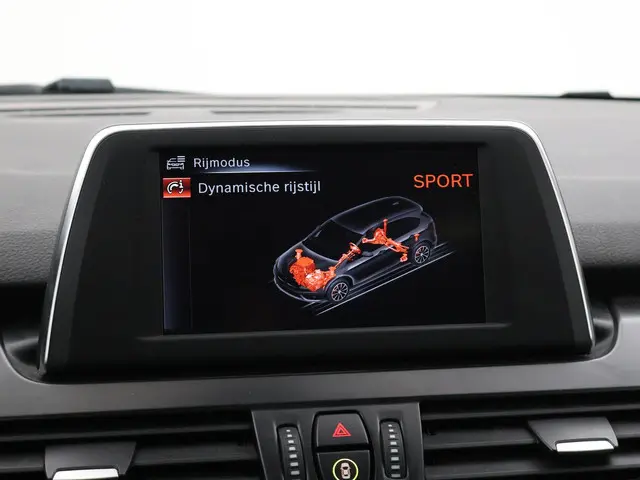 BMW 2 Serie Active Tourer 218i 136 PK AUT. 2015 Benzine 21