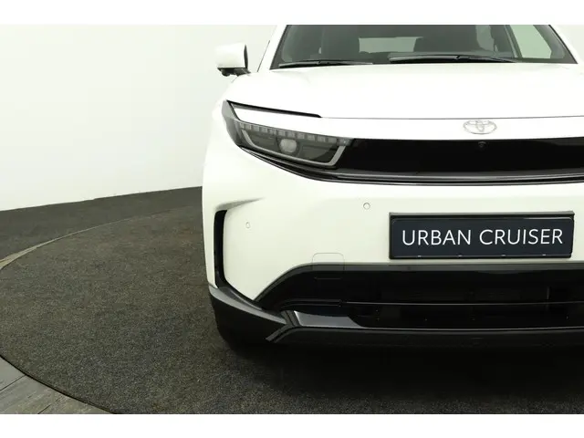 Toyota Urban Cruiser Executive 61 kWh 2026 Elektrisch 58