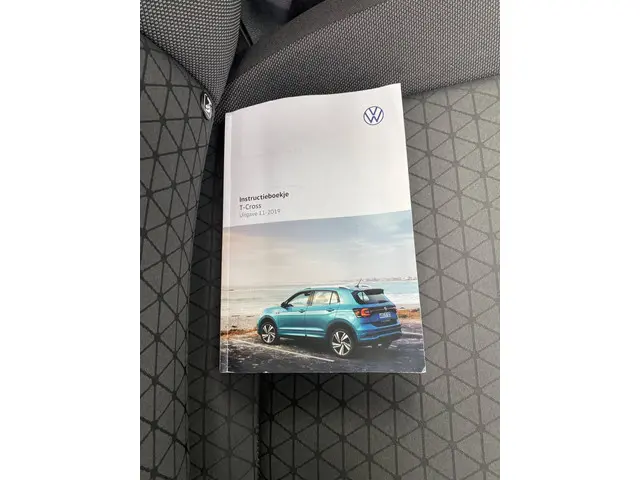 Volkswagen T-Cross 1.0 TSI Life 2020 Benzine 32