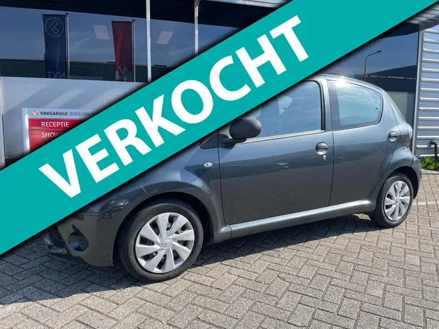 Toyota Aygo 1.0 VVT-i Comfort / AIRCO 2012 Benzine 1