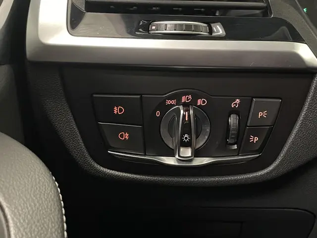 BMW X3 xDrive20i High Executive 2019 Benzine 38