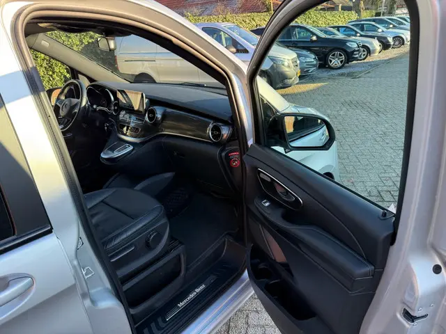 Mercedes-Benz EQV 300 L2 90kWh DC 2020 Elektrisch 25