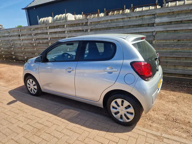 Citroën C1 1.0 e-VTi Feel Airco Navigatie 2016 Benzine 19