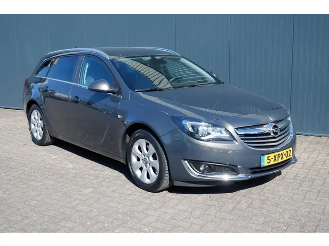 Opel Insignia Sports Tourer 1.6 T Business+ 2014 Benzine 18