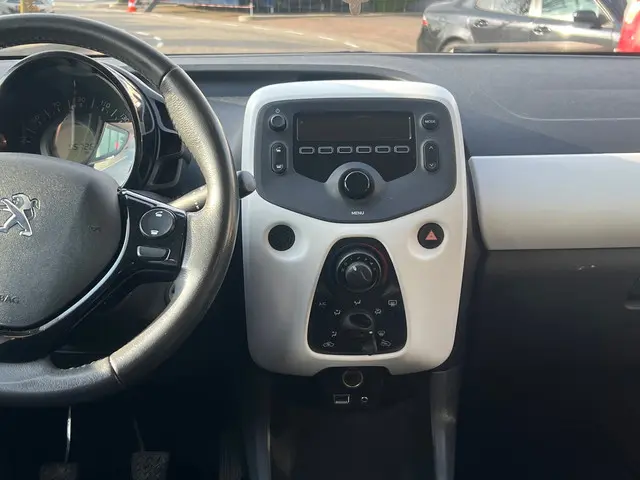 Peugeot 108 1.0 e-VTi Active *Airco*NAP* 2014 Benzine 15