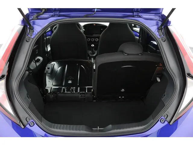 Toyota Aygo X 1.0 VVT-i MT Play 2024 Benzine 25
