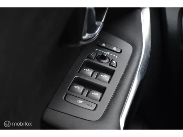 Volvo V40 1.5 T2 | Cruise | Stoelverw | Automaat | 2017 Benzine 24