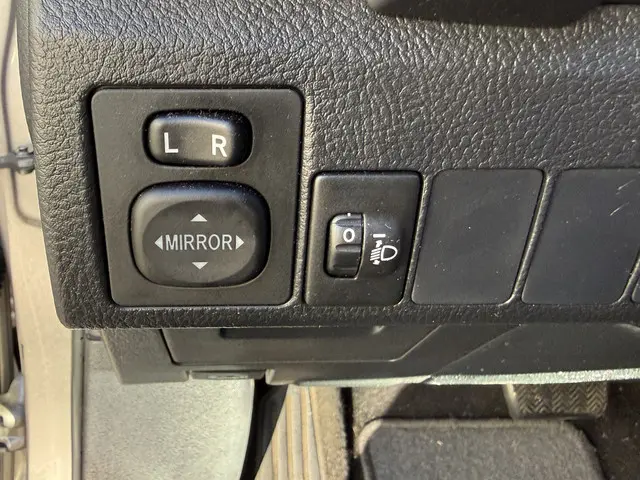 Toyota Auris 1.8 Hybrid Dynamic 2016 Hybride Benzine 27