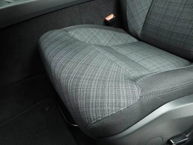 Volvo V60 2.0 B3 Essential Edition 2024 Benzine 19