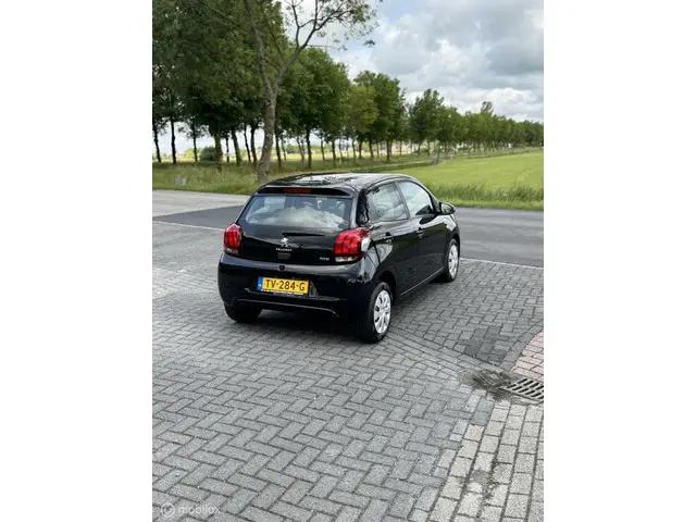 Peugeot 108 1.0 e-VTi Access 2018 Benzine 10