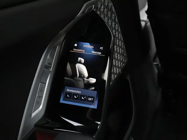 BMW i7 xDrive60 106 kWh 2024 Elektrisch 31