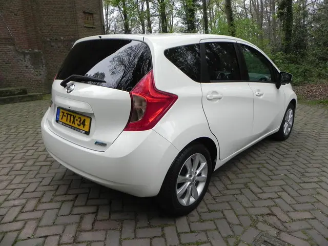 Nissan Note 1.2 DIG-S Connect Edition 2014 Benzine 6