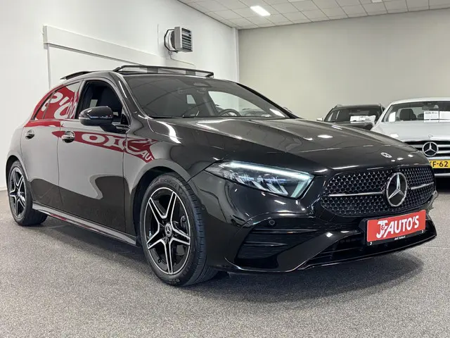 Mercedes-Benz A-Klasse 200 AMG Line 2023 Benzine 7
