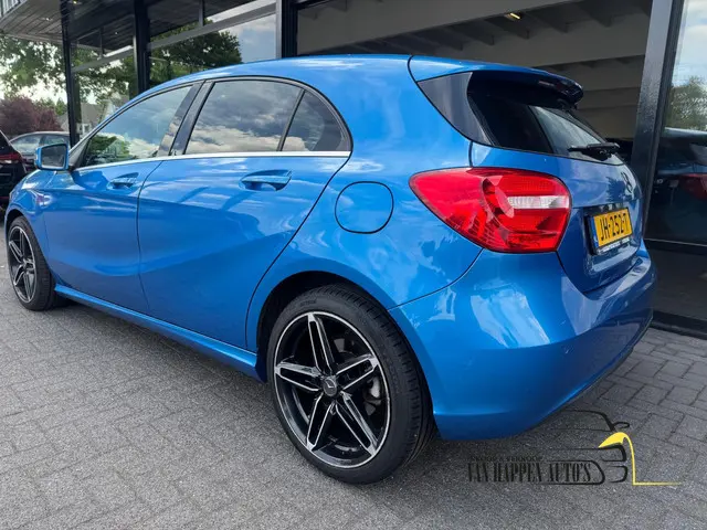 Mercedes-Benz A-Klasse 180 Prestige 2013 Benzine 12