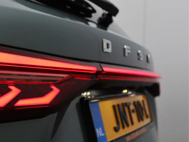 DFSK E5 PHEV 1.5 2025 Hybride Benzine 18