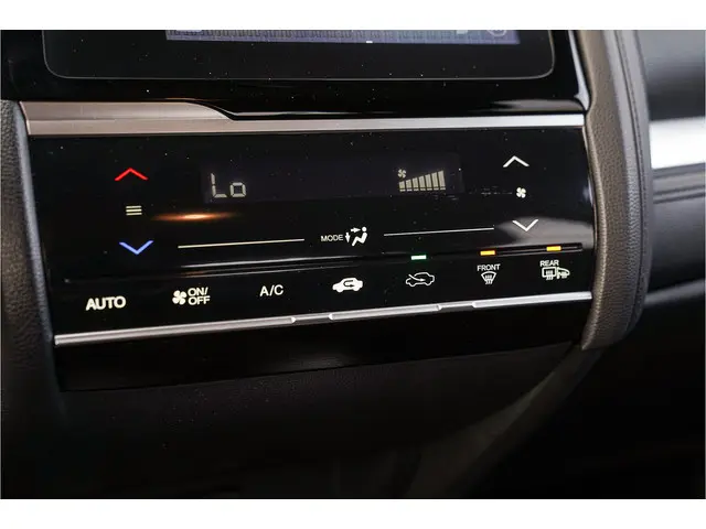 Honda Jazz 1.3i V-TEC ELEGANCE 2016 Benzine 17