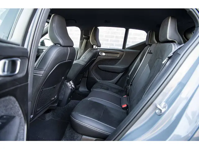 Volvo XC40 Recharge Plus 70 kWh 2022 Elektrisch 7