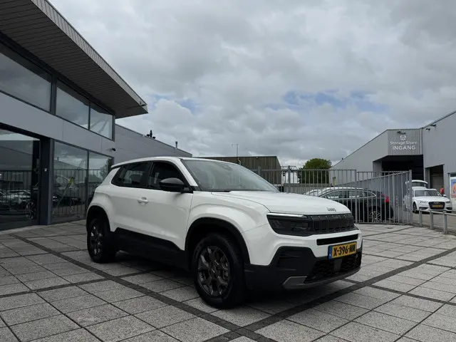 Jeep Avenger Longitude 54 kWh Aut. 2024 Elektrisch 7