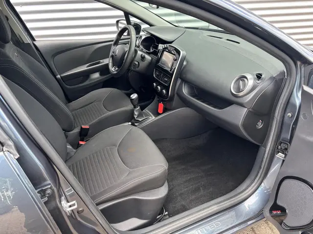 Renault Clio Estate 1.2 16V 2018 Benzine 7